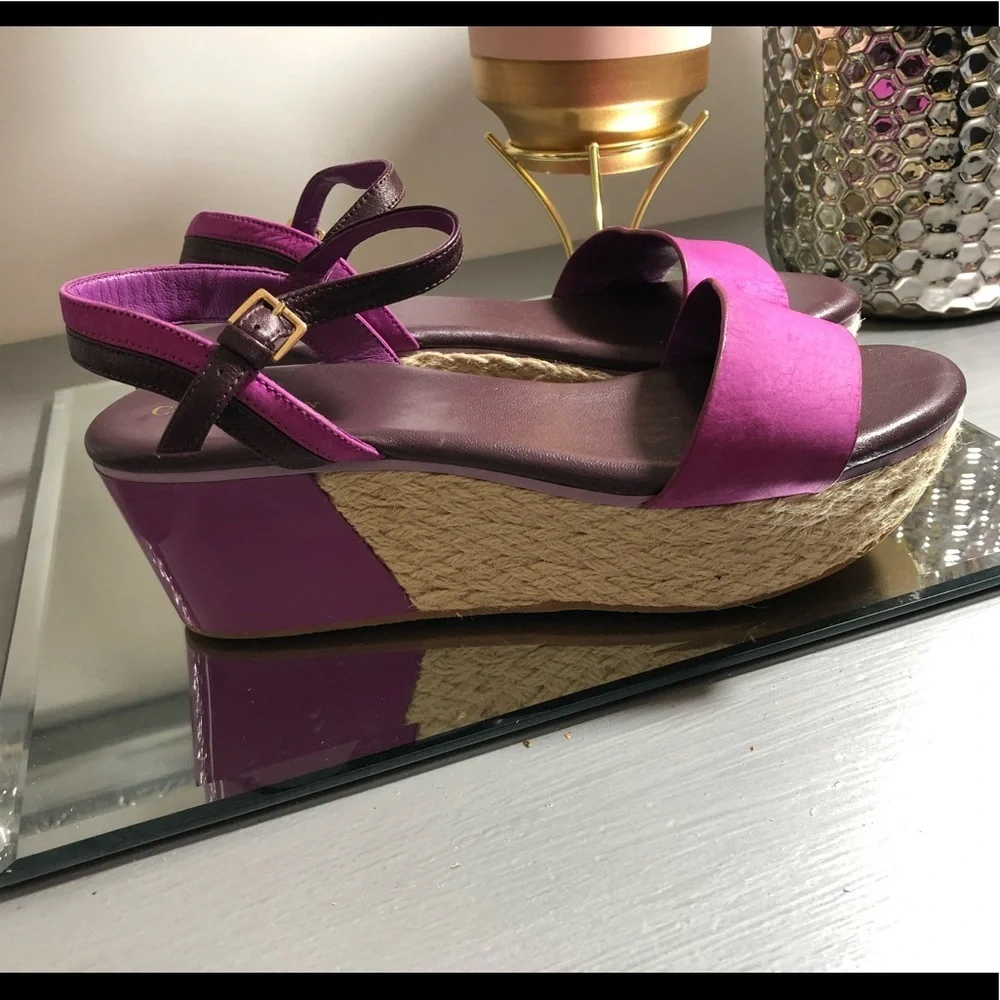 Colé haan purple wedge sandals size 7.B